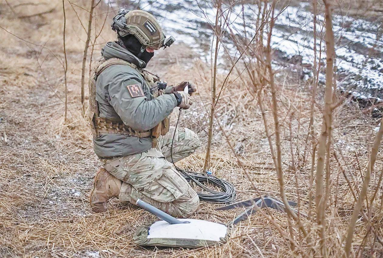 皇冠信用網代理平台
_俄军重大失误敲警钟皇冠信用網代理平台
,美媒:一旦收台,先派2000架无人机干掉星链