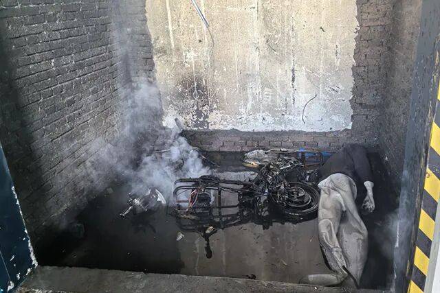 皇冠会员网址
_集中曝光皇冠会员网址
!郑州市2025年11月共发生13起电动自行车火灾!