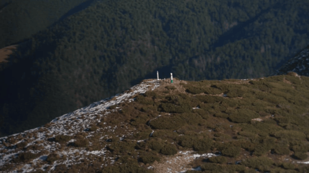 埃弗顿vS 阿斯顿维拉_为逃兵役越境的乌克兰人：“宁可死于山野”